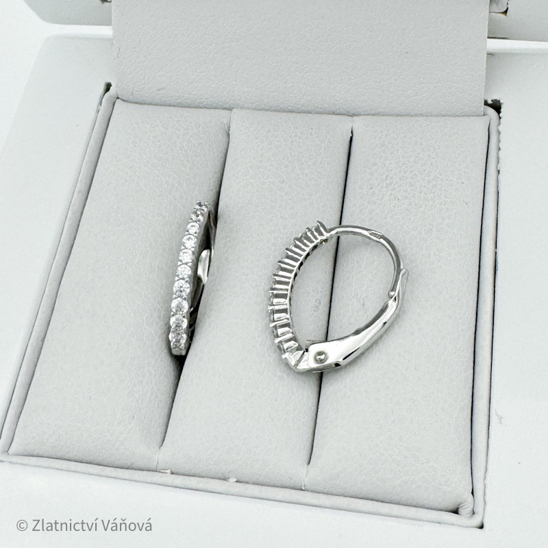 Bílé zlato náušnice se zirkony do oválu